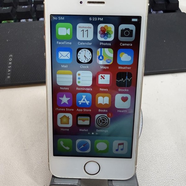 Apple iPhone 5S - Unlocked, 16 GB, Gold, A1533, GSM