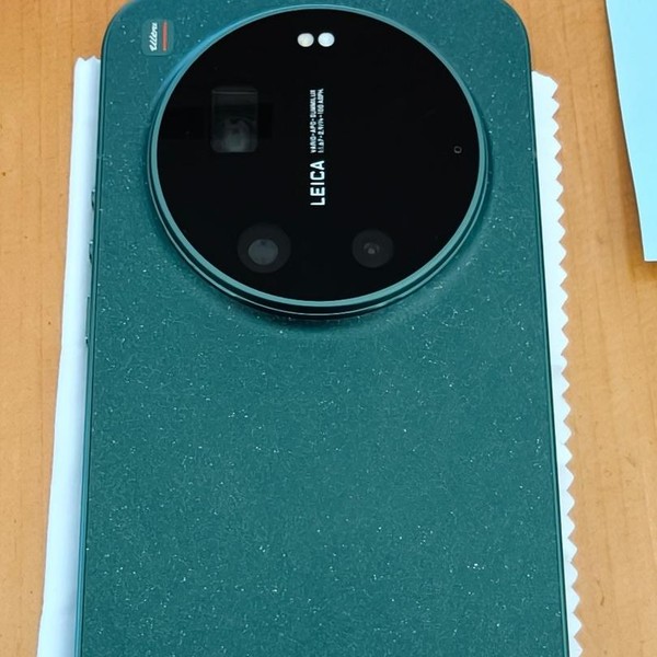 Xiaomi 17 Ultra - Unlocked Non-US, 512 GB, Green, 16 GB