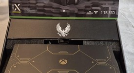 Mint
													Xbox Series X (2020) - Black, 1 TB, Halo Infinite, photo 6 of 6
