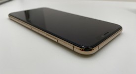 Good
													Apple iPhone Xs Max - Unlocked, Gold, 64 GB, A1921, photo 5 of 5