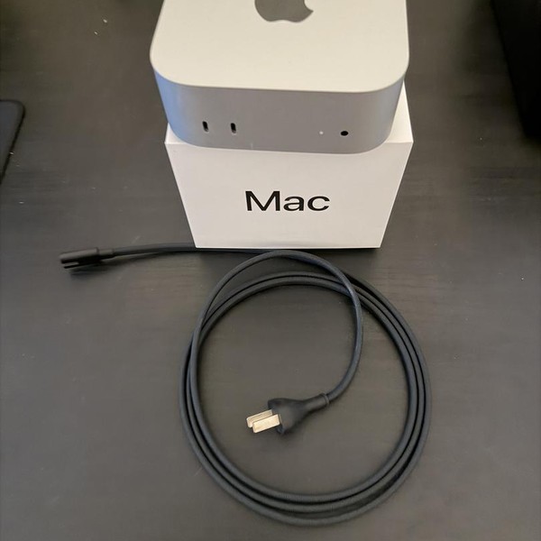 Mac Mini 2024 - 1 TB, 24 GB, Apple M4
