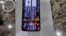 Good
													Motorola Razr Ultra (2025) - T-Mobile, PANTONE Scarab, 512 GB, 16 GB, photo 5 of 11