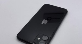 Mint
													Apple iPhone 11 - Unlocked, Black, 128 GB, A2111, photo 3 of 5