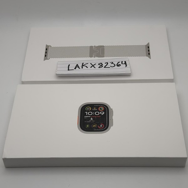Apple Watch Ultra 2 49mm - Unlocked, Natural, A2986
