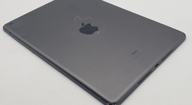 Fair
													Apple iPad 8th Gen - Wi-Fi, Gray, 32 GB, A2270, photo 4 of 6