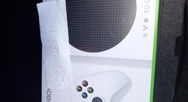Mint
													Xbox Series S (2020) - White, 512 GB, photo 1 of 15