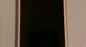 Good
													Apple iPhone 7 - Unlocked, Rose Gold, 128 GB, A1778, GSM, photo 3 of 6