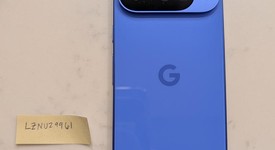 Mint
													Google Pixel 10 - Unlocked, Indigo, 256 GB, GLBW0, photo 3 of 8