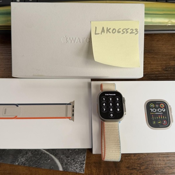 Apple Watch Ultra 2 49mm - Unlocked, Natural, A2986