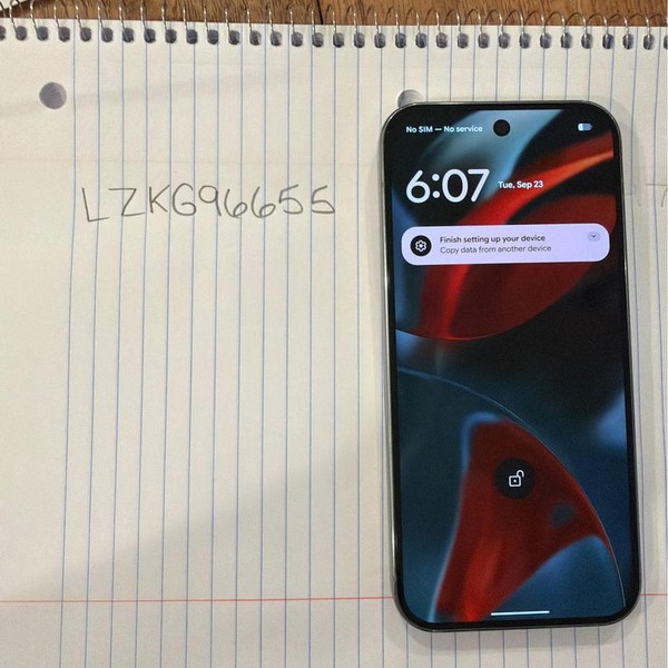 Google Pixel 9 Pro - Unlocked, 128 GB, Hazel, 16 GB, GR83Y