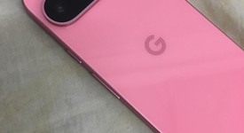 Good
													Google Pixel 9 - Verizon, Peony, 128 GB, 12 GB, G2YBB, photo 5 of 7