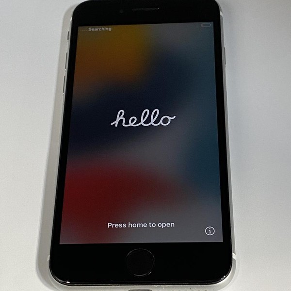 Apple iPhone SE 2nd Gen 2020 - Unlocked, 128 GB, White, A2275