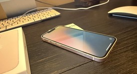 Good
													Apple iPhone 13 - Unlocked, Pink, 128 GB, A2482, photo 5 of 6