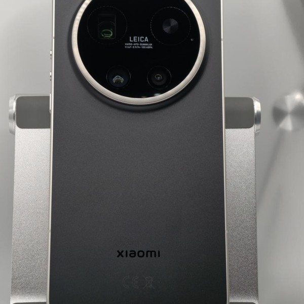 Xiaomi 17 Ultra - Unlocked Non-US, 1 TB, Leica Black, 16 GB