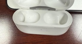 Used
													Apple AirPods Pro 2nd Gen - USB-C, photo 4 of 5
