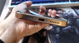 Mint
													Apple iPhone 16 Pro Max - Unlocked, Desert, 512 GB, A3084, photo 5 of 14