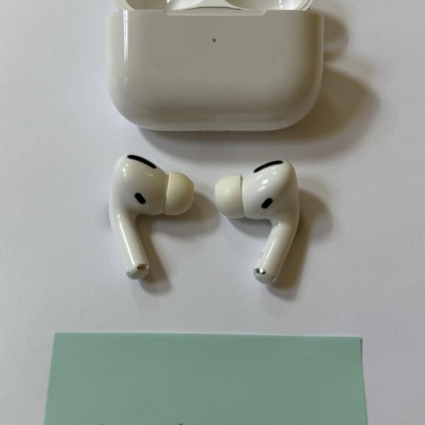 Apple AirPods Pro - MagSafe Case