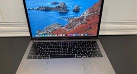 Good
													MacBook Air 2018 - 13" - I5, Gray, 512 GB, 16 GB, photo 3 of 10
