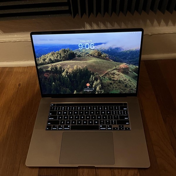 MacBook Pro 2019 - 16 inch - 1 TB, Gray, 64 GB, Intel Core i9