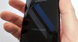 Good
													Samsung Galaxy Note 8 - Verizon, Black, 64 GB, SM-N950U, photo 3 of 6