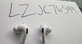 Used
													Apple AirPods Pro 2nd Gen - Lightning, photo 3 of 5