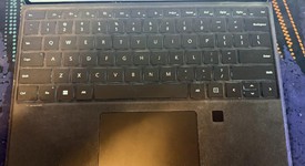 Good
													Microsoft Surface Pro 10 - Wi-Fi, Platinum, 256 GB, 16 GB, photo 5 of 10