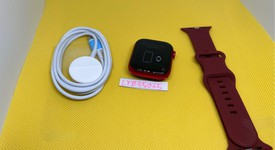 Mint
													Apple Watch Series 8 45mm - Red, A2771 - GPS, Aluminum, photo 1 of 4