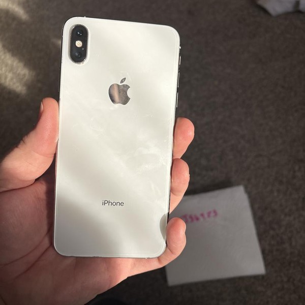 Apple iPhone Xs Max - Unlocked, 64 GB, Silver, A1921