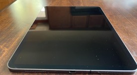 Mint
													Apple iPad Pro 11" 2018 - Unlocked, Gray, 64 GB, A2013, photo 2 of 8