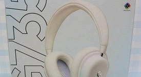 New
													Logitech G735 Wireless Gaming Headset, photo 1 of 4