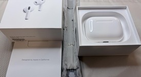Used
													Apple AirPods Pro 3, photo 1 of 16