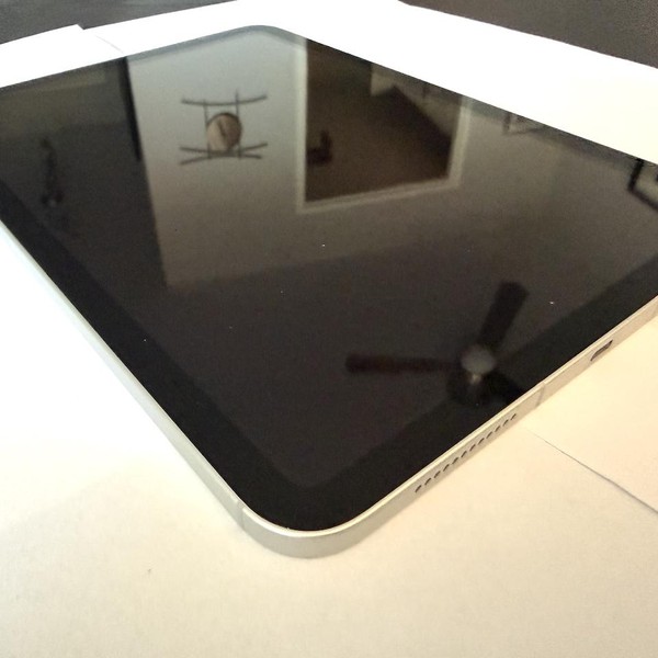 Apple iPad (10th Gen) - Unlocked, 64 GB, Silver, A2757