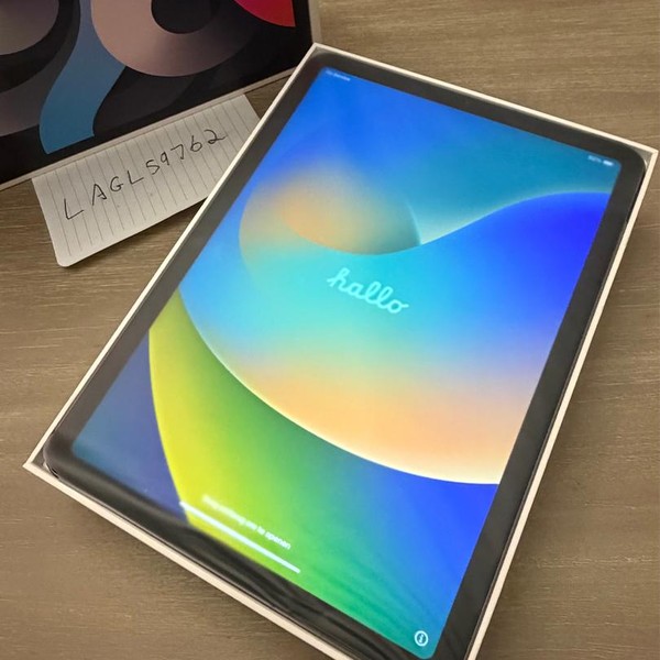 Apple iPad Air (4th Gen) - Unlocked, 64 GB, Gray, A2324