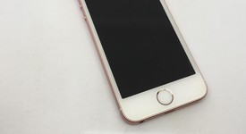 Good
													Apple iPhone SE 1st Gen 2016 - Sprint, Rose Gold, 16 GB, A1723, photo 4 of 12