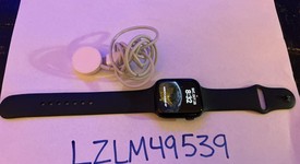 Mint
													Apple Watch SE 2nd Gen 44mm - Unlocked, Midnight, A2727 - Cellular, Aluminum, photo 1 of 5