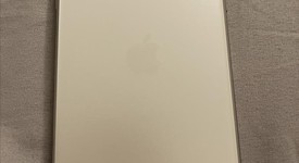 Mint
													Apple iPhone 11 Pro Max - AT&T, Silver, 256 GB, A2161, photo 4 of 11