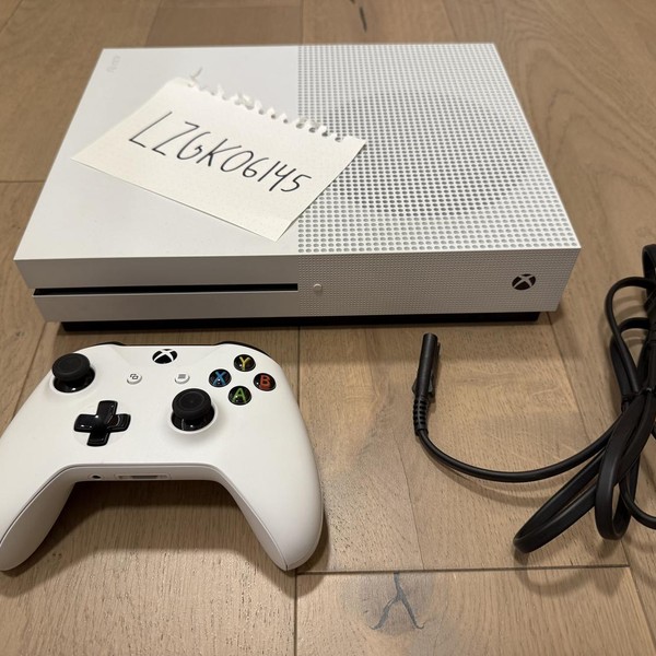 Xbox One S (2016) - 500 GB, White