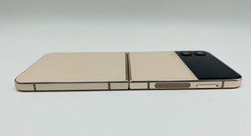 Mint
													Samsung Galaxy Z Flip4 5G - Unlocked, Rose Gold, 128 GB, 8 GB, SM-F721U1, photo 4 of 9