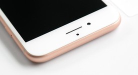 Good
													Apple iPhone 8 - AT&T, Gold, 64 GB, A1905, GSM, photo 5 of 6