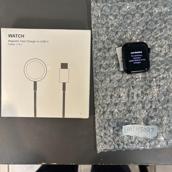 Apple Watch SE 2nd Gen 40mm - Midnight, A2722 - GPS, Aluminum