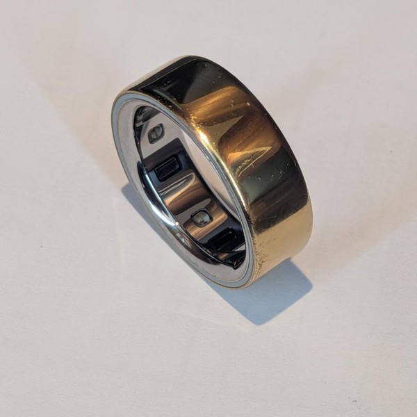 Oura Ring Gen 4 - Gold, Size 9