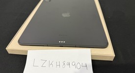 Mint
													Apple iPad Pro 13" (M4) 2024 - Unlocked, Black, 256 GB, 8 GB, A2926, Standard Glass, photo 4 of 9