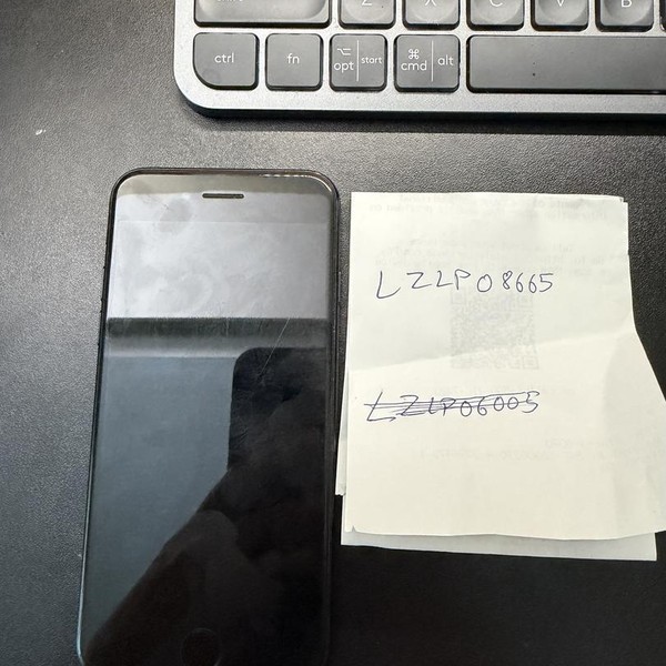 Apple iPhone SE 2nd Gen 2020 - Unlocked, 64 GB, Black, A2275