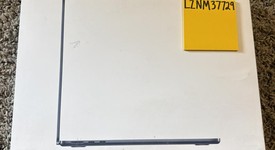 New
													MacBook Air 2025 (M4) - 13" - Apple M4, Midnight, 256 GB, 16 GB, photo 1 of 2