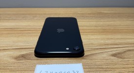Mint
													Apple iPhone SE 3rd Gen 2022 - Unlocked, Midnight, 64 GB, A2595, photo 5 of 7