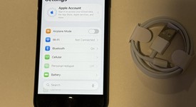 Good
													Apple iPhone SE 3rd Gen 2022 - Unlocked, Midnight, 64 GB, A2595, photo 1 of 8