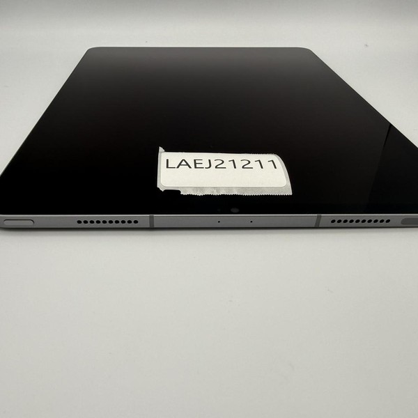 Apple iPad Pro 12.9 inch 6th Gen 2022 - Unlocked, 256 GB, Gray