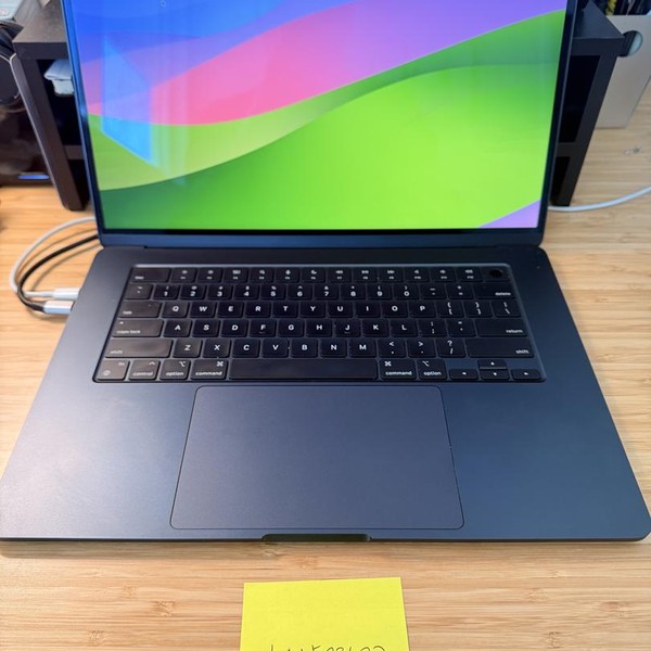 MacBook Air 2024 (M3) - 15 inch - 256 GB, Midnight, 8 GB, Apple M3, 10-core GPU