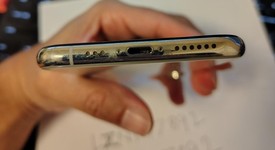 Fair
													Apple iPhone Xs - Unlocked, Silver, 512 GB, A1920, photo 3 of 8