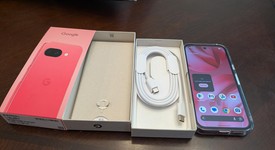 Mint
													Google Pixel 9a - Unlocked, Peony, 128 GB, 8 GB, photo 3 of 13